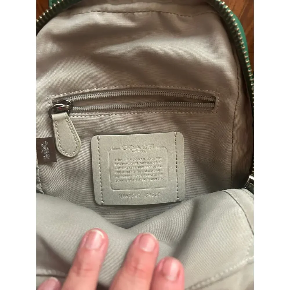 COACH Vintage Turner Pack Signature Jacquard Green Leather Sling EUC